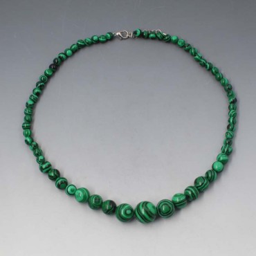 Vintage malachite beads necklace